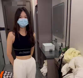 长沙处女九儿宾馆里约拍被摄影小哥哥开猪油了-江南第一深情